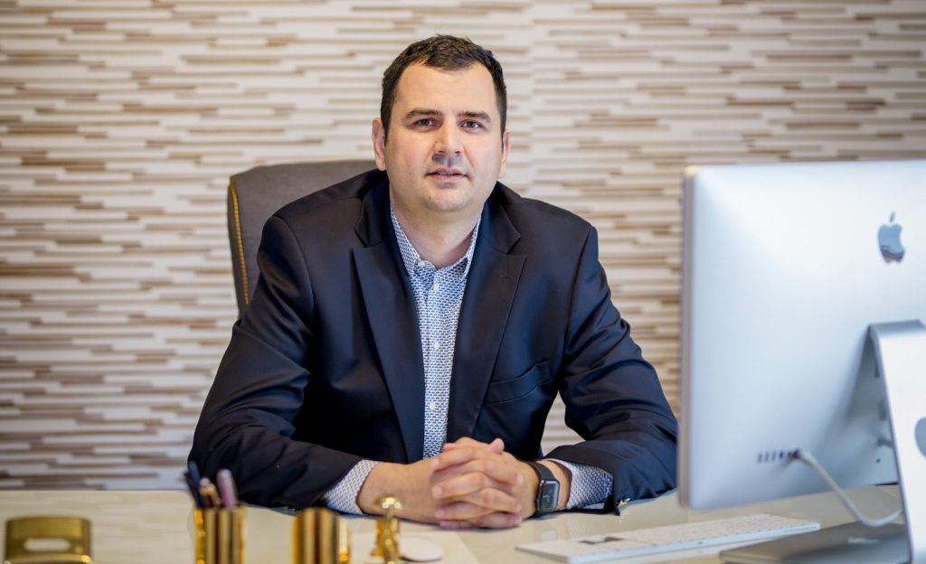 Consultanță Fonduri Europene Nerambursabile pentru DR16: Liciniu Lupu și Fabrica de Consultanță Sprijină Investițiile Agricole 1 Consultanță Fonduri Europene Nerambursabile pentru DR16: Liciniu Lupu și Fabrica de Consultanță Sprijină Investițiile Agricole